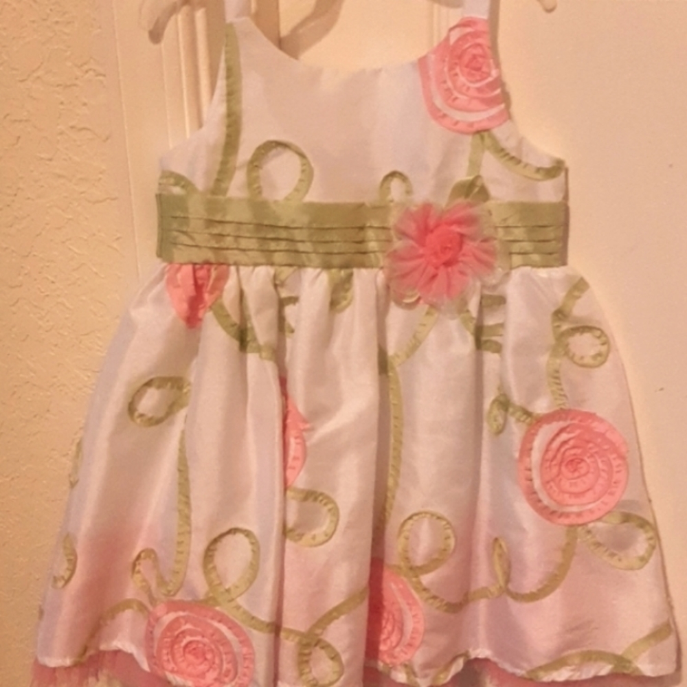 Youngland Toddler Dress Size2T White Rosette Flowers Ribbon Tie Waist Sleeveless